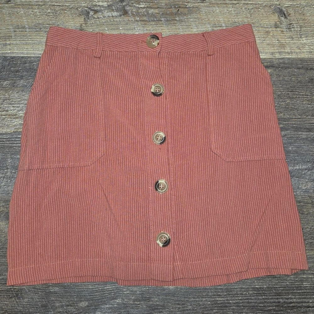 E&M Button Front Mini Skirt - Picture 2 of 7